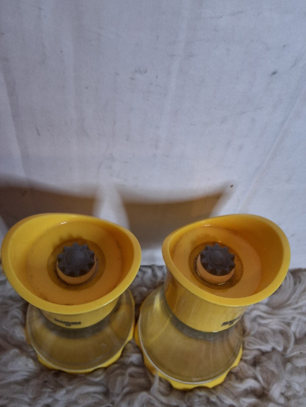 Vintage Kuhn Rikon Switzerland Yellow Glass Salt Pepper Grinders MCM Pair - Picture 2 of 7